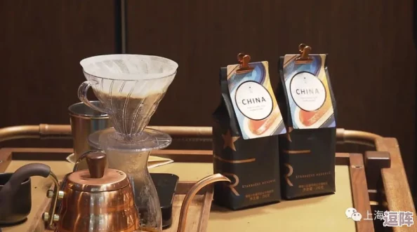 精东天美麻豆果冻传媒星巴克：在现代消费文化中，如何通过品牌联名与创新产品吸引年轻消费者的关注与喜爱