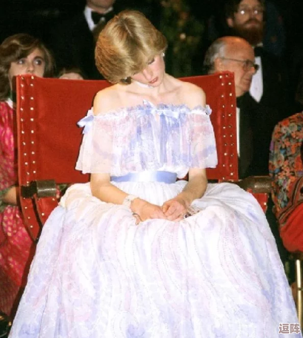 快拨出我是你母亲最火的一句：网传该话语源自某明星私密录音事件曝光