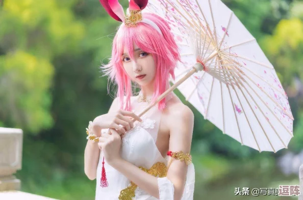 八重神子高抬腿乳液开孔引发热议,网友纷纷讨论其背后的文化意义与市场反响 八重神子高抬腿乳液开孔引发热议,网友纷纷讨论其背后的文化意义与市场反响